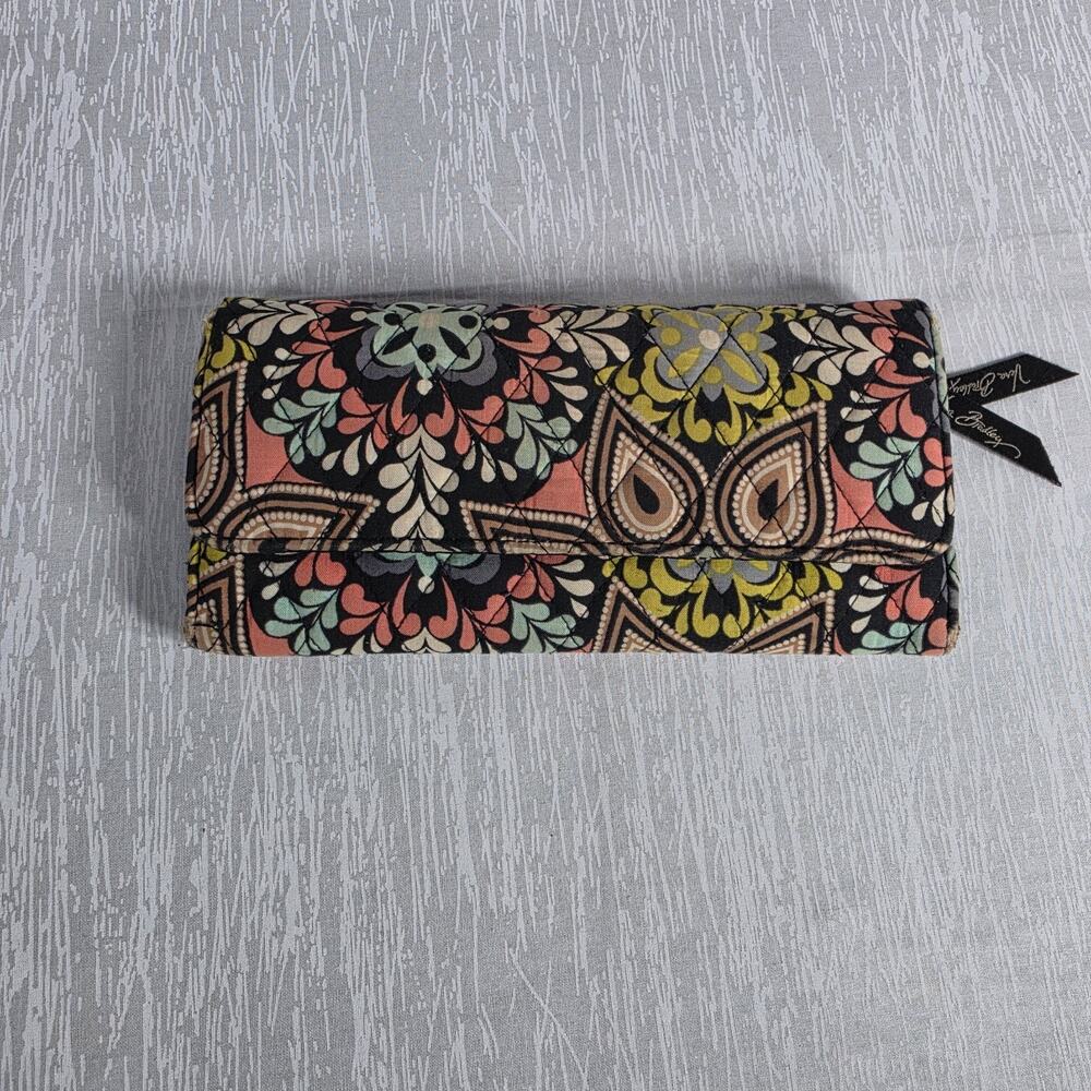 Vera Bradley trifold clutch wallet Paisley Meets Plaid